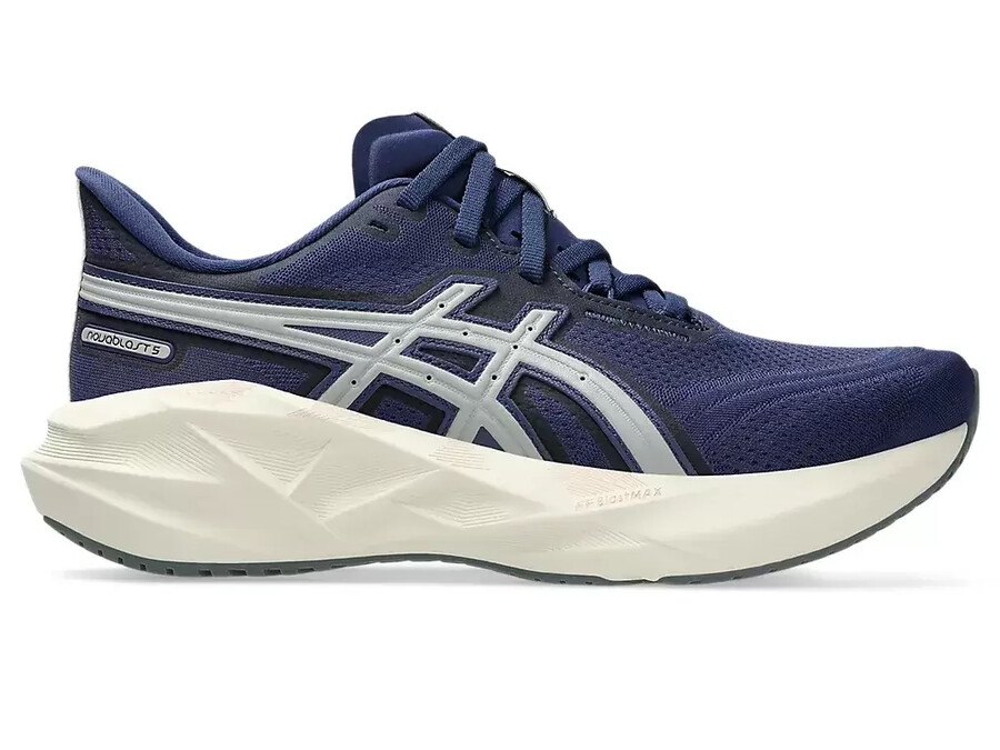novablast 5 asics track club