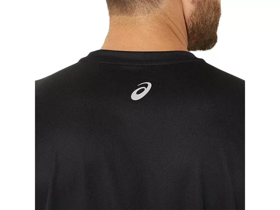 langarm-oberteil mit fujitrail-logo